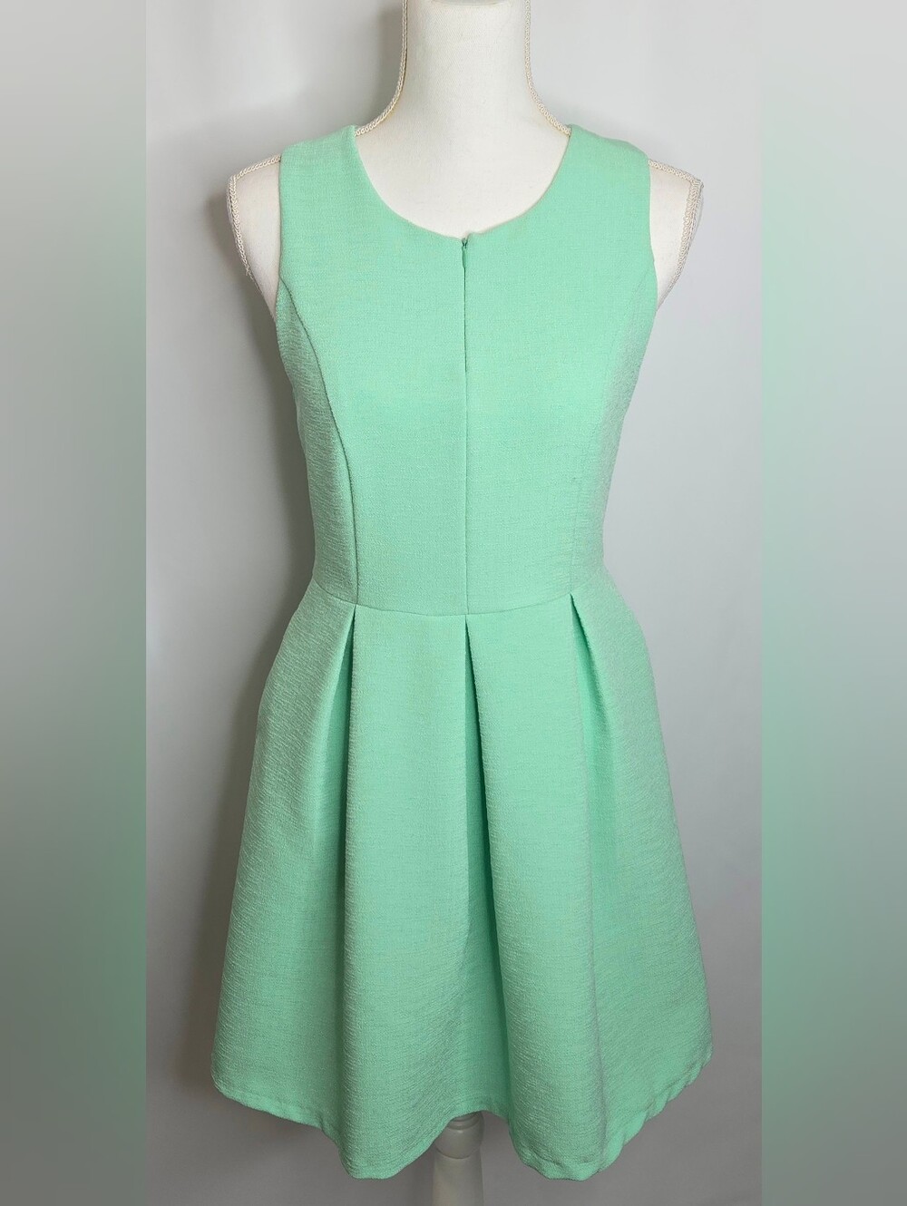 Gianni Bini Mint Green Textured Fit & Flare Wedding Guest Dress Size Small